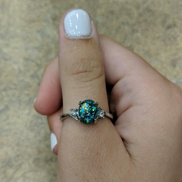 Rare blue/green opal ring - Picture 1 of 1